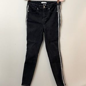Good American Chic Black Jeans with Silver Stripe - Versatile Fit"